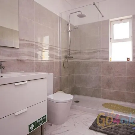 At06 Oasis Parque Ground Floor 2 Bed Alvor *